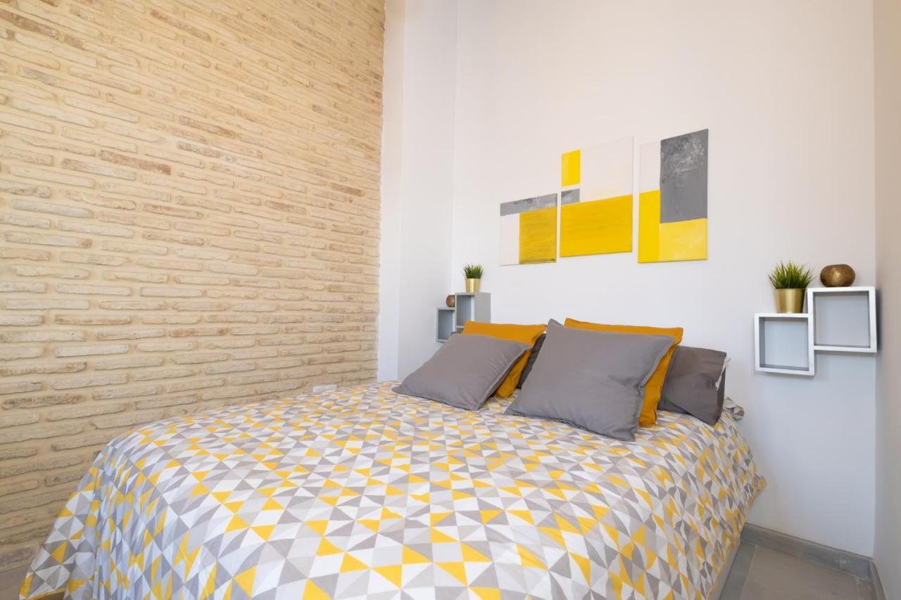 Triana Penthouse Apartment เซบีญา ภายนอก รูปภาพ