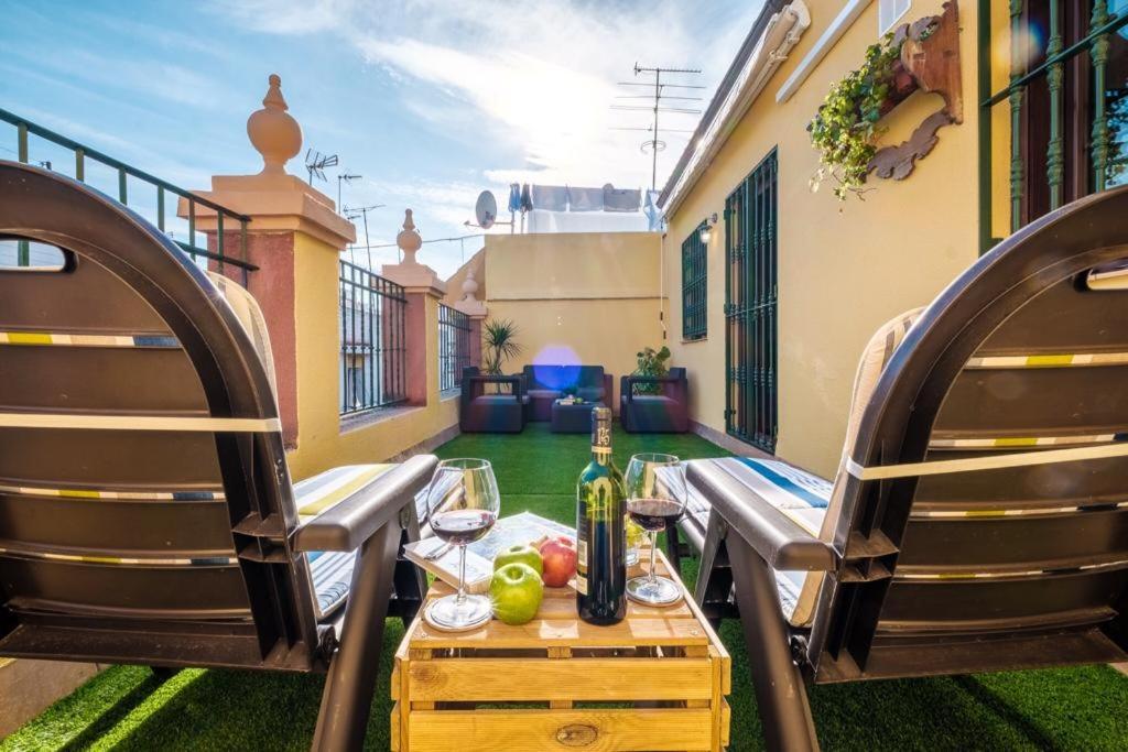 Triana Penthouse Apartment เซบีญา ภายนอก รูปภาพ